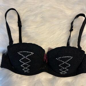 Chic Black Lace Bra with Sparkling Accents❤️32B